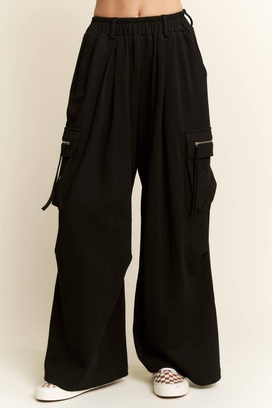 PLUS SIZE SOLID WIDE LEG CARGO PANTS