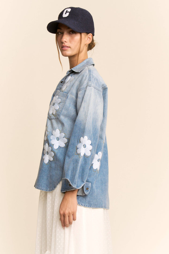 FLOWER EMBROIDERED BUTTON FRONT WASH DENIM SHIRT