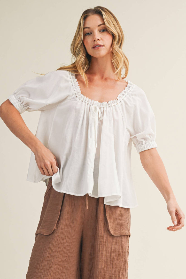 EYELET TRIM NECK PUFF SLEEVE TOP