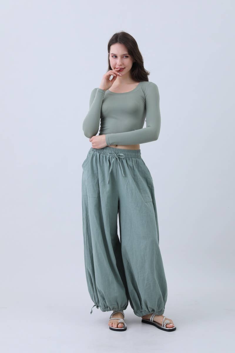 Second-Skin Long Sleeve Crop Top – Seamless & Breathable: Sage
