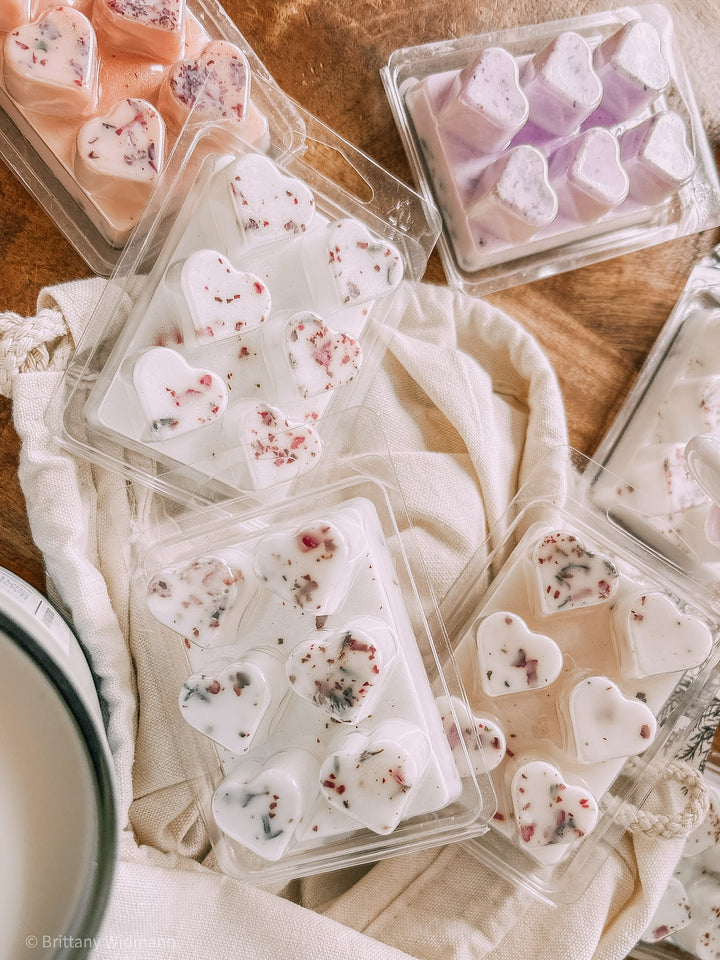 Heart-Shaped Clamshell Wax Melts – 6 Cavity