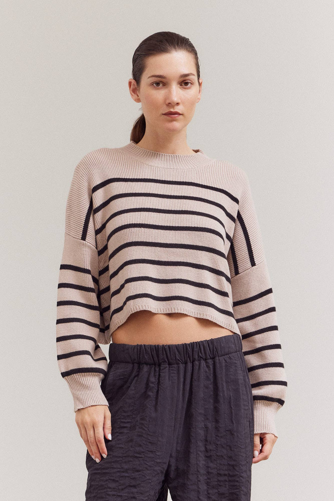 41750 - STRIPE SWEATER CROP TOP