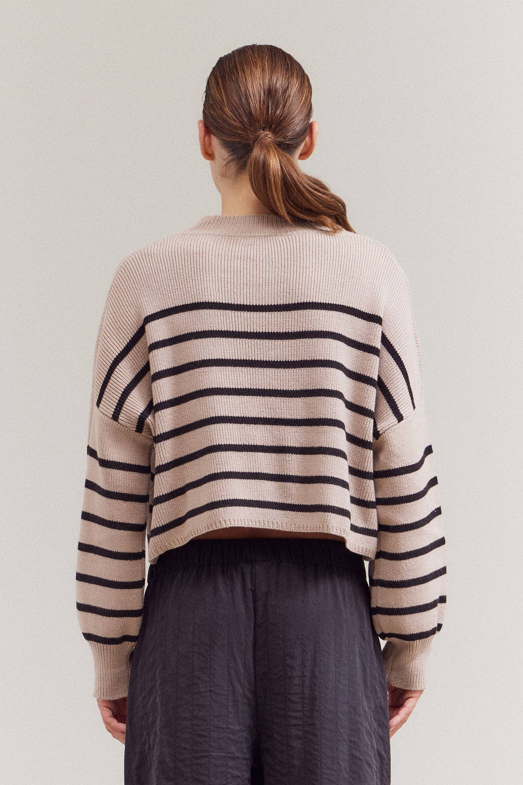 41750 - STRIPE SWEATER CROP TOP