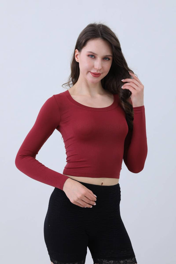 Second-Skin Long Sleeve Crop Top – Seamless & Breathable: Sage