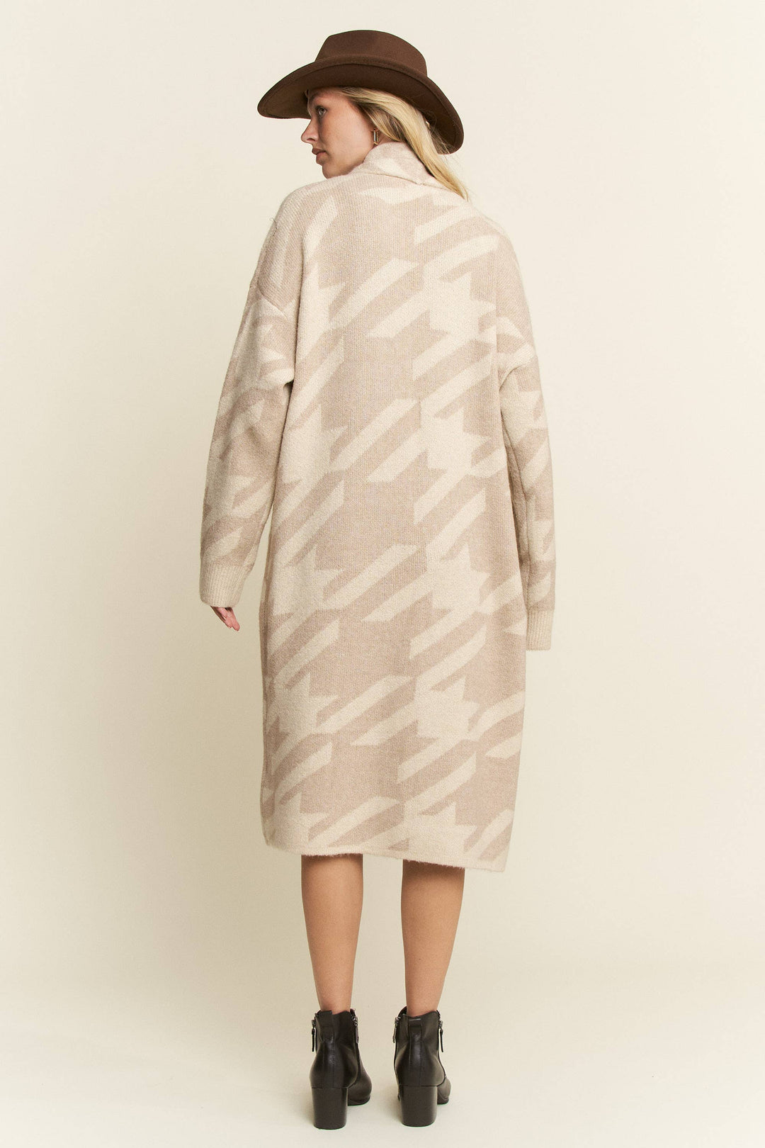 PLUS SIZE GIANT HOUNDSTOOTH PRINT CARDIGAN