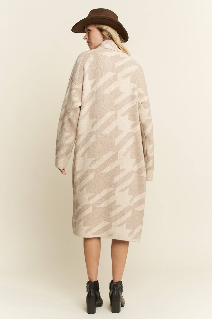 PLUS SIZE GIANT HOUNDSTOOTH PRINT CARDIGAN