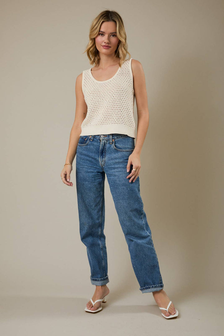 SLEEVELESS U-NECK OPEN KNIT CROCHET TANK