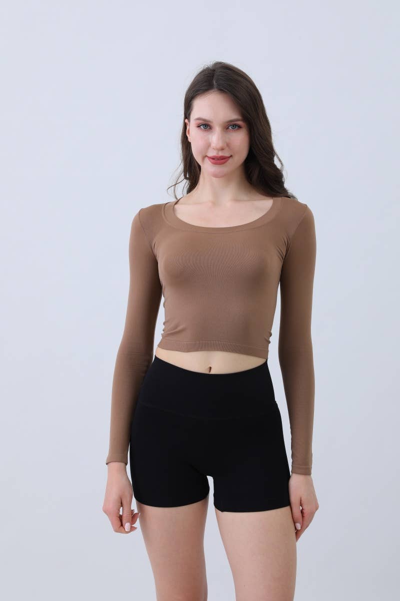 Second-Skin Long Sleeve Crop Top – Seamless & Breathable: Black