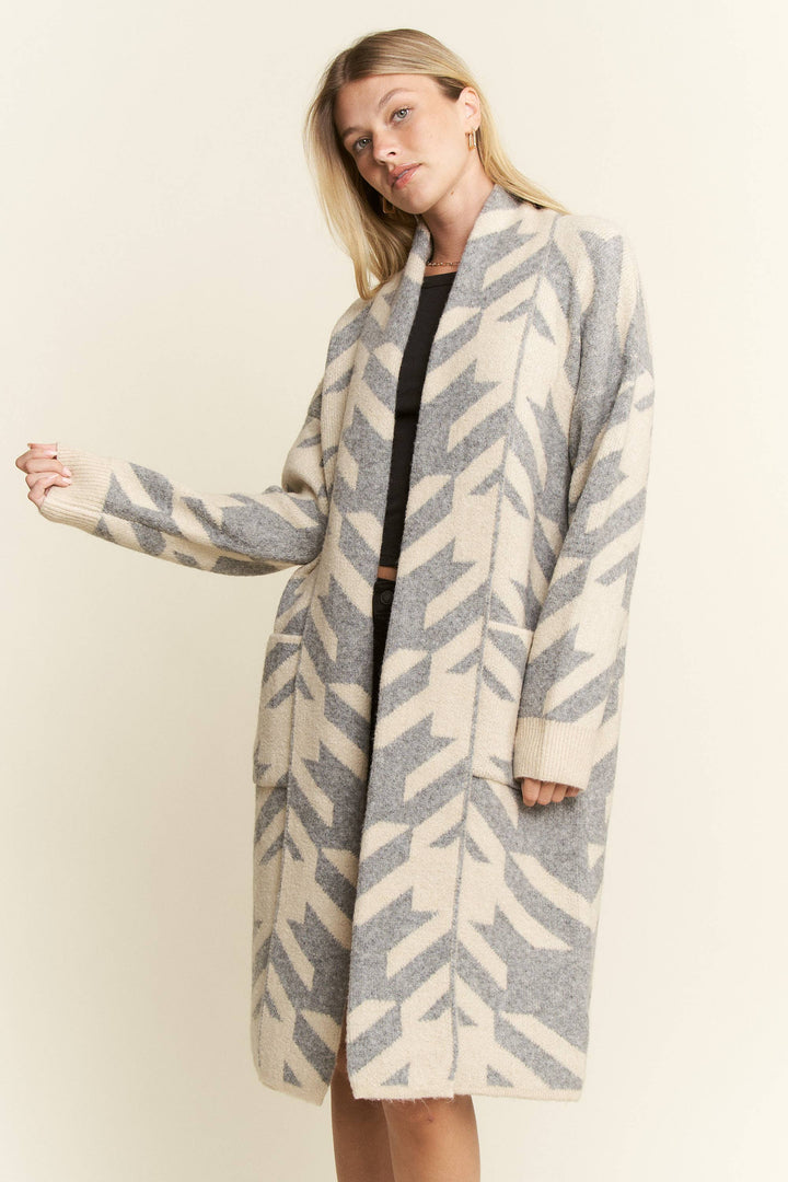 PLUS SIZE GIANT HOUNDSTOOTH PRINT CARDIGAN