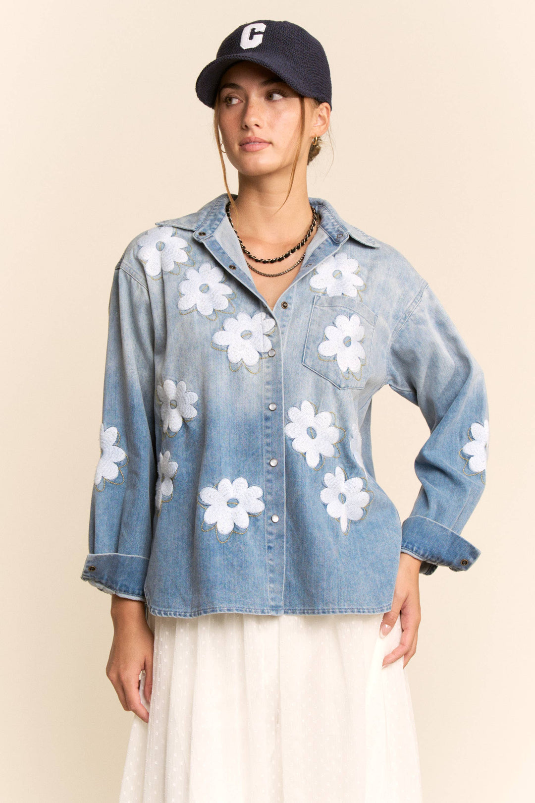 FLOWER EMBROIDERED BUTTON FRONT WASH DENIM SHIRT