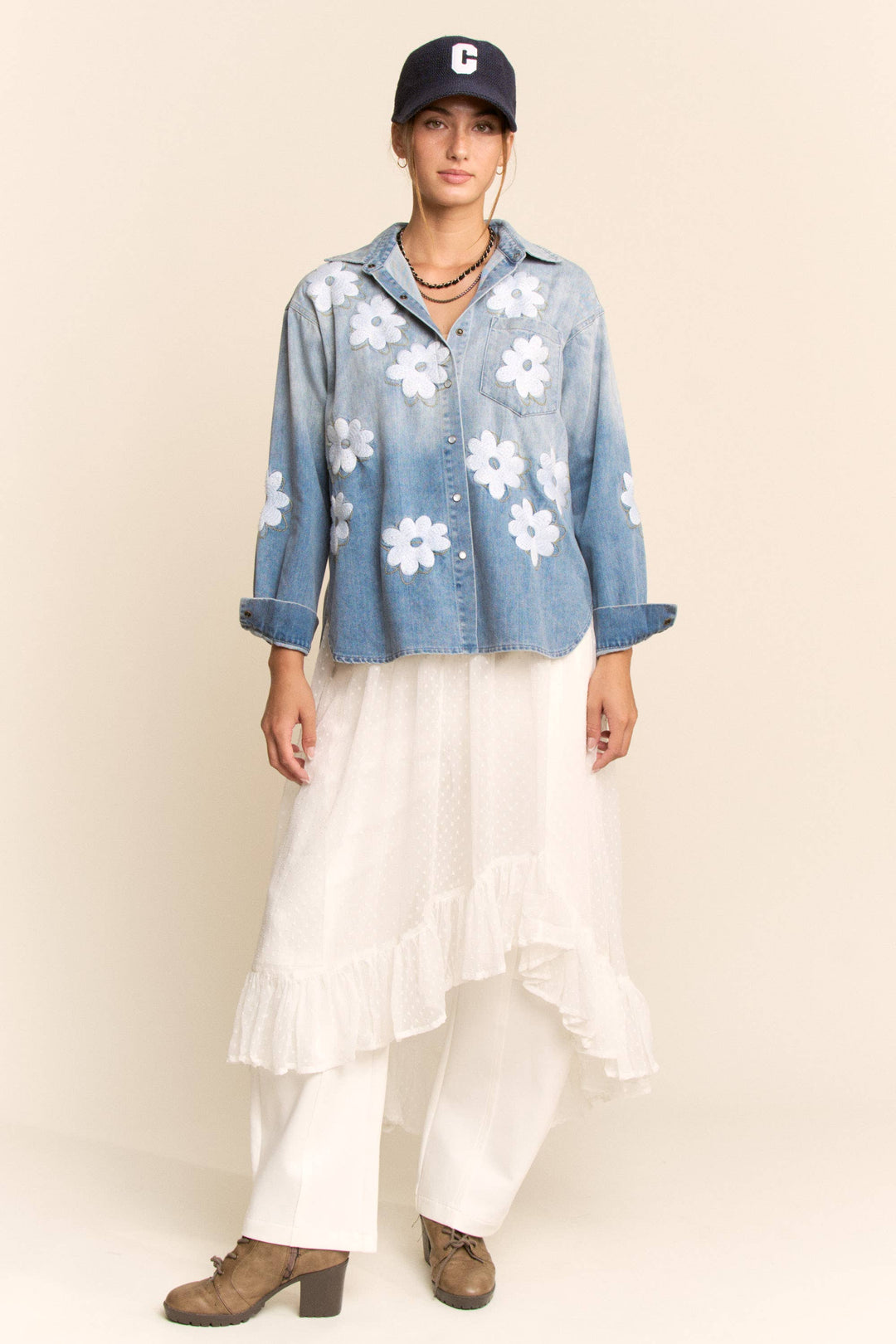 FLOWER EMBROIDERED BUTTON FRONT WASH DENIM SHIRT