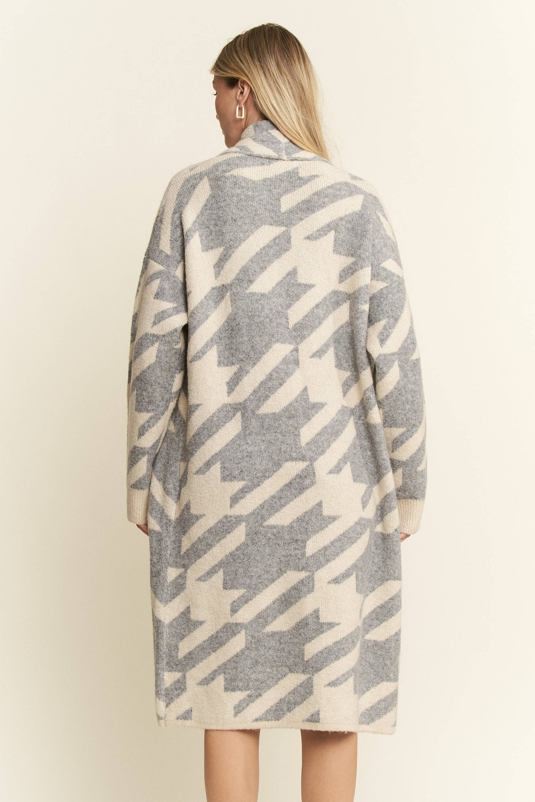 PLUS SIZE GIANT HOUNDSTOOTH PRINT CARDIGAN